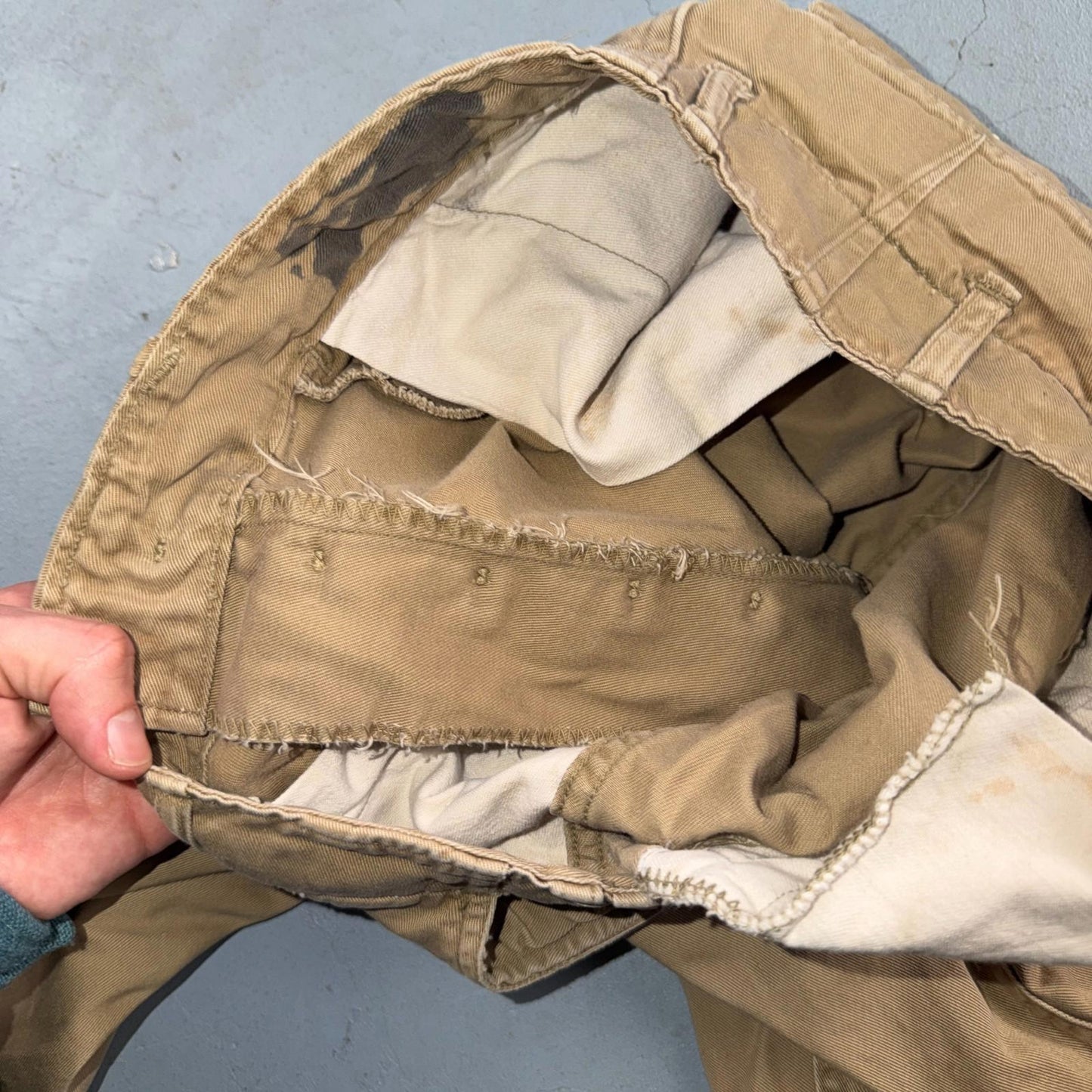 VTG 40s WWII Button Fly Cotton Military Trousers Chino Khaki Distressed 28x31
