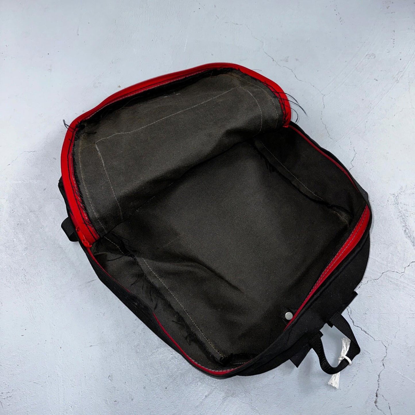 Jansport VTG Made in USA Black Red Backpack 90s 1990s Basic Full Zip Around