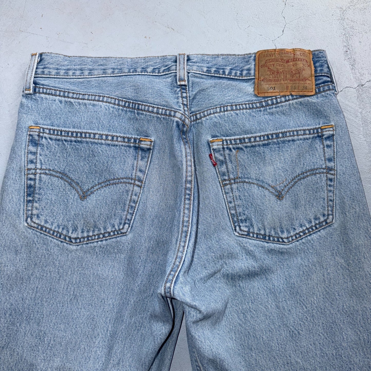 Levis 501 Vintage 90s USA XX Straight Leg Jeans Blue Light Wash 34x34 Act 33x33