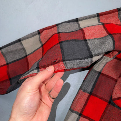 Pendleton VTG 1950s Loop Collar Board Shirt Wool Plaid Flannel Shirt Checker