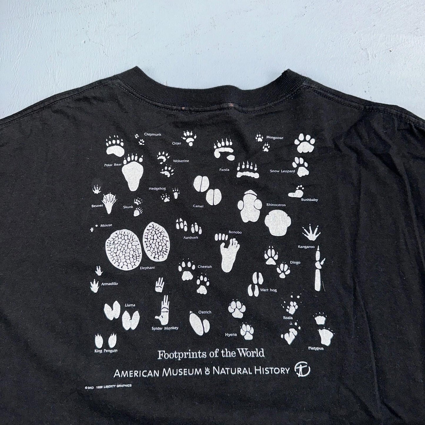 Constellations VTG T Shirt Animal Footprints Hippie Stoner Trippy Holistic Art