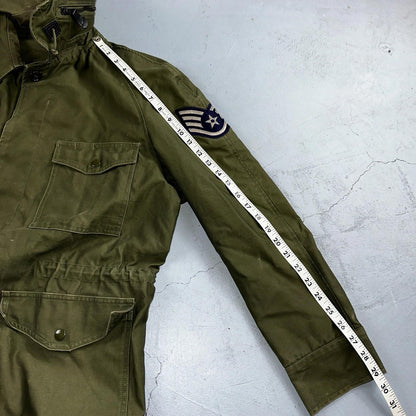 Vintage US Military OG-107 Cotton Sateen Wind  Jacket Small Regular 1961 Patches