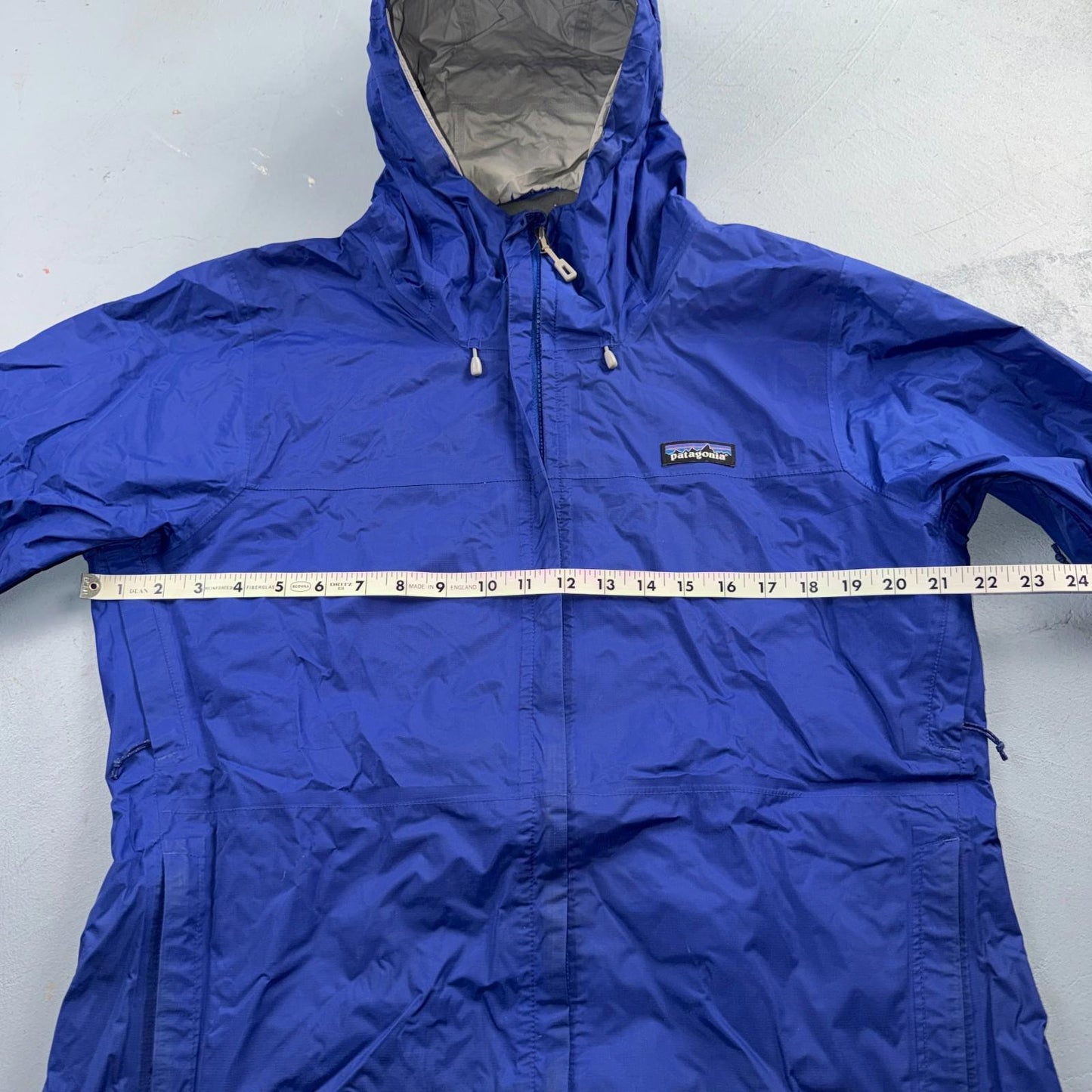 Patagonia Womens Purple Zip Up Windbreaker Hooded Shell Jacket Size L