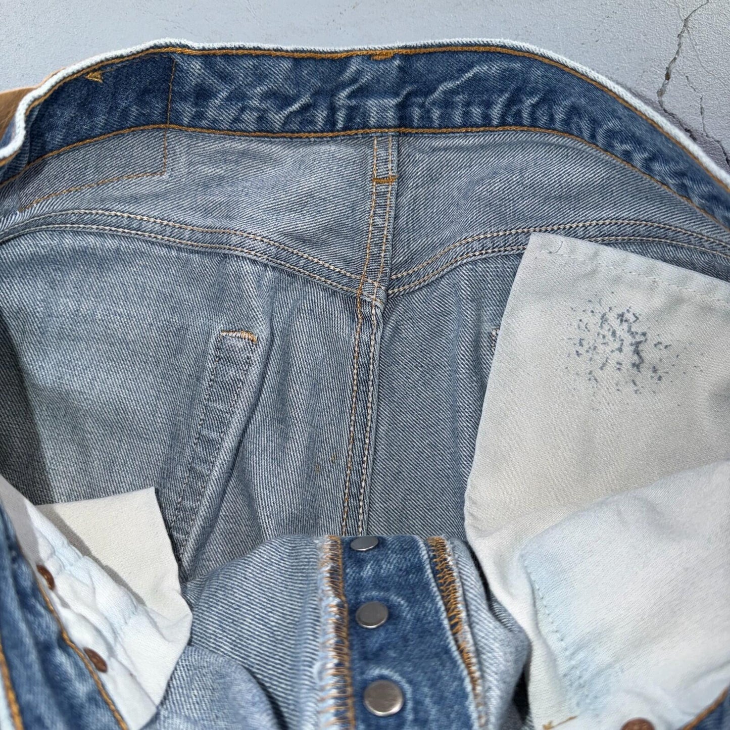 Levis 501 Vintage 90s USA XX Straight Leg Jeans Blue Light Wash 38x30 Act 35x27