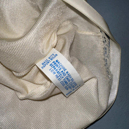 VTG Vanity Fair 1970s Lingerie Slip Dress Sleepwear Full Sweep Crop Lace
