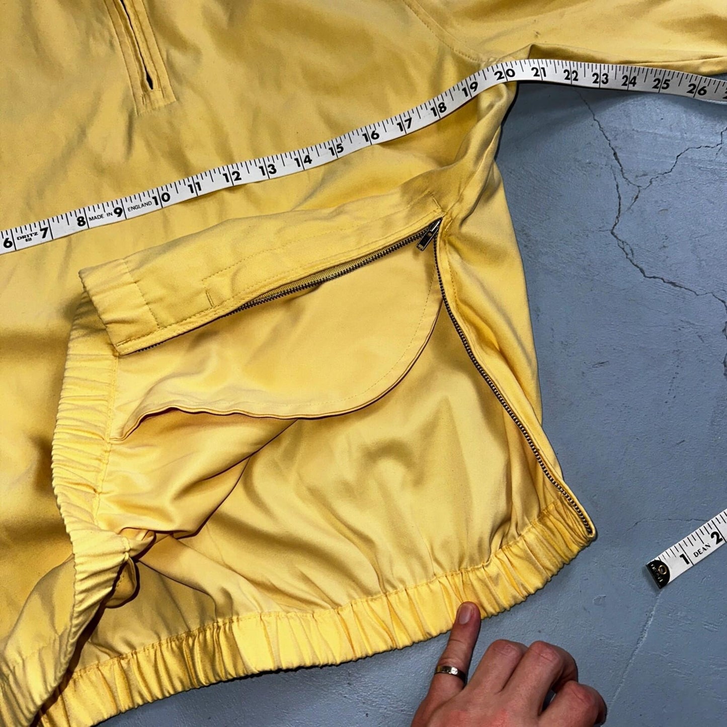 Tommy Hilfiger Golf Yellow Windbreaker Polyester Quarter Zip Pullover Small