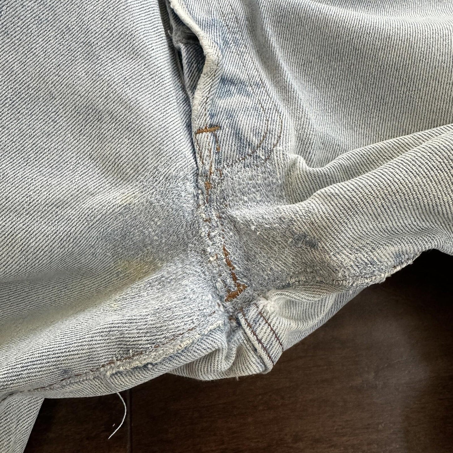 Levis Vintage 80s Redline Selvedge USA 501 Light Wash Blue Jeans 70s Act 29x33
