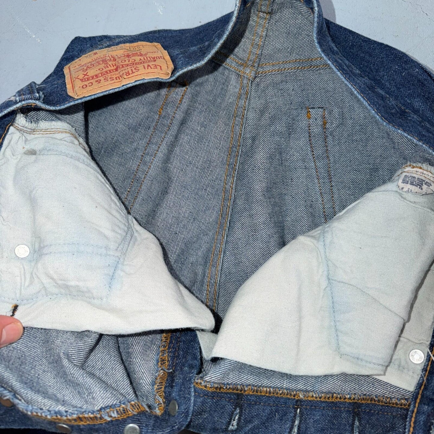 Levis 501 Vintage 80s Redline Selvedge USA XX Jeans Dark Wash 34x38 Act 31x34