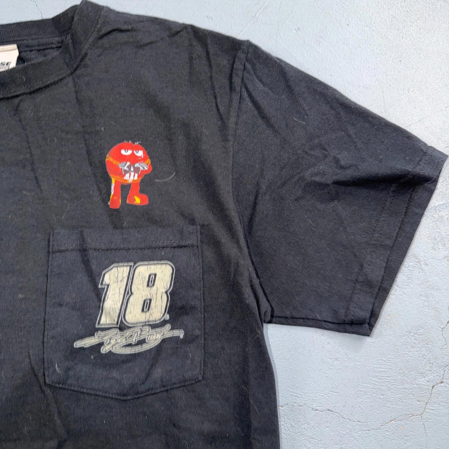 Chase Nascar Kyle Busch 2018 Cup Champion M&M Sponsor T-shirt Size M