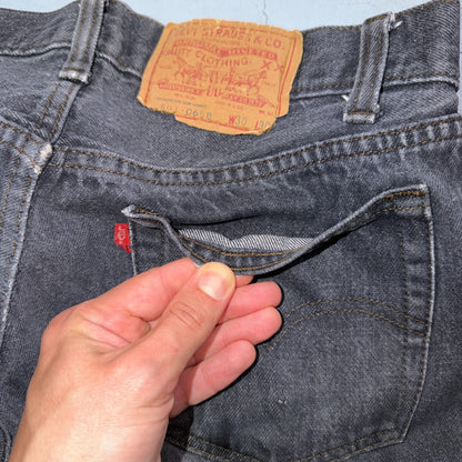 Levis 501 Vintage 80s USA XX Straight Leg Jeans Black Light Wash 30x30 Act 29x29