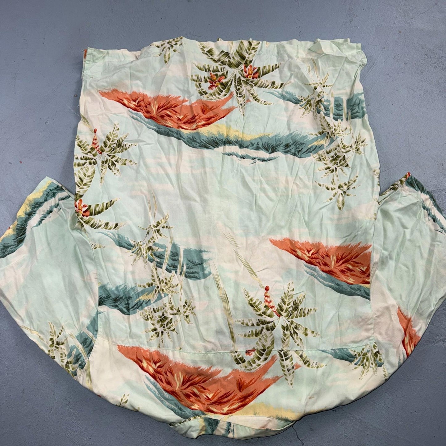 Tommy Bahama Hawaiian Loop Collar Tropical Floral Rayon Camp Shirt L VTG