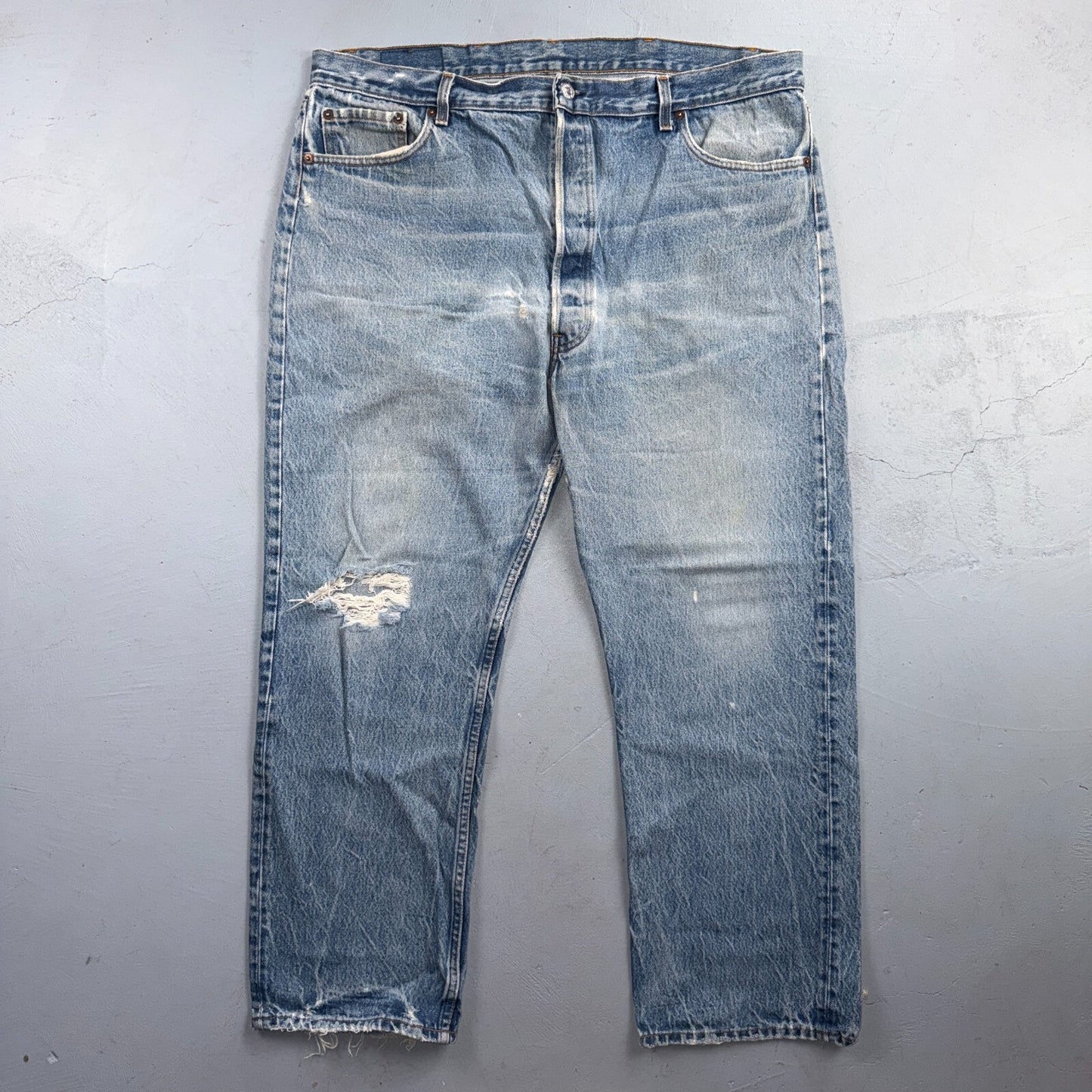Levis 501 Vintage 80s USA XX Straight Leg Jeans Blue Light Wash 44x32 Act 40x27