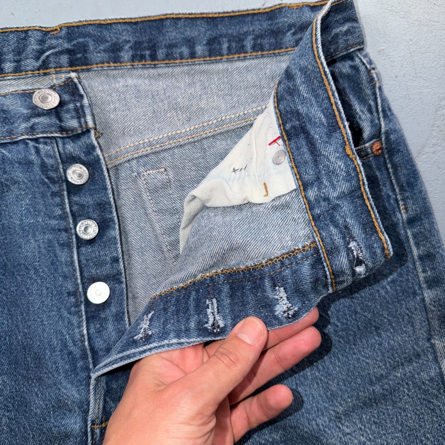 Levis 501 Vintage 80s USA XX Straight Leg Jeans Blue Med Wash 36x31 Act 33x26