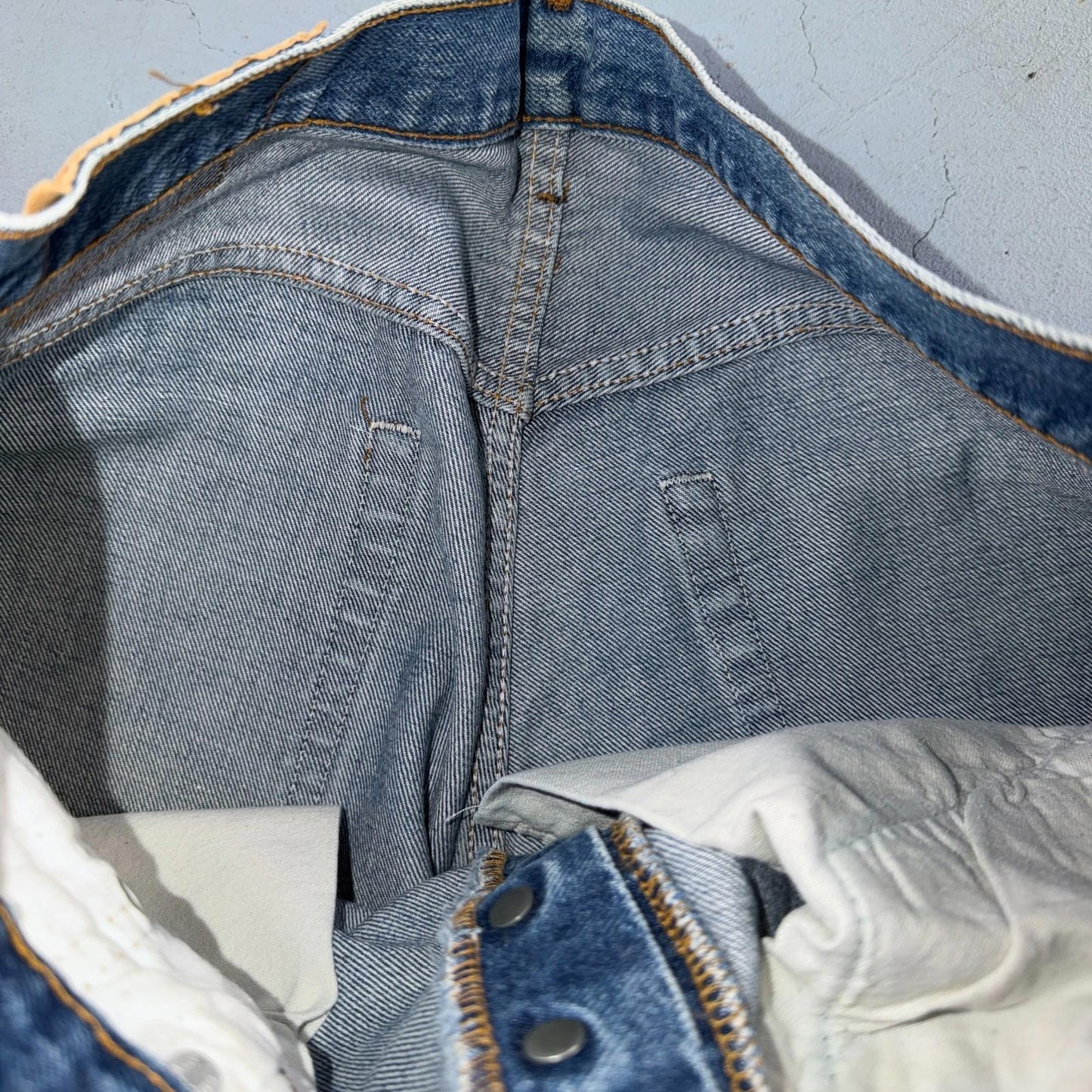 Levis 501 Vintage 80s Redline Selvedge USA XX Jeans Light Wash 35x32 Act 32x28