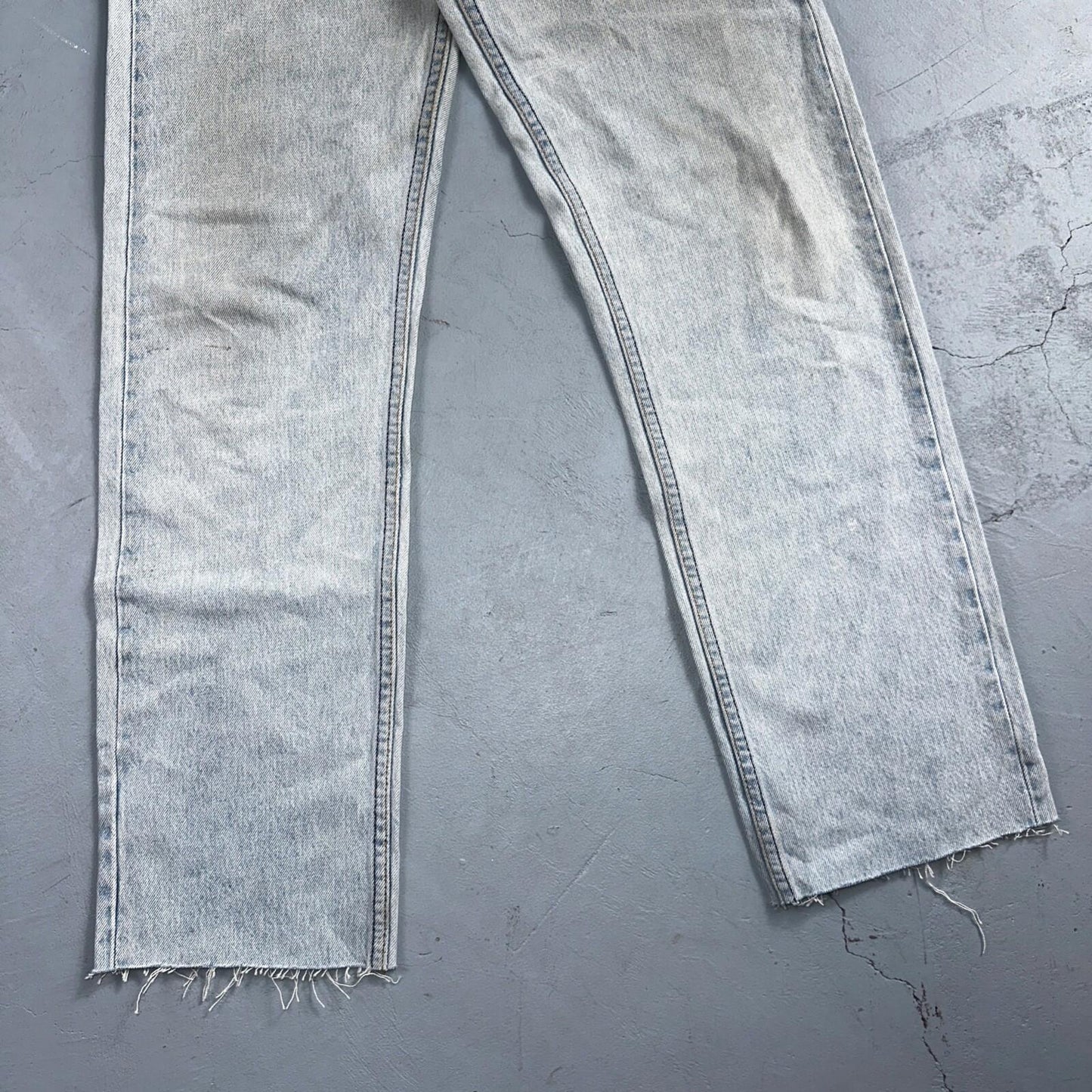 Levis 501 Vintage 90s USA XX Straight Leg Jeans Blue Light Wash 30x34 Act 28x29