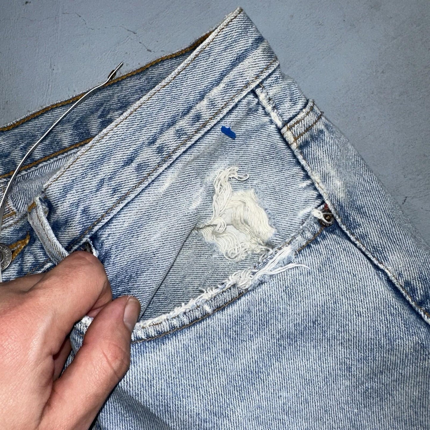 Levis 501 Vintage 90s Straight Leg Jeans 32x30 80s Light Wash Act 28x30 Thrashed