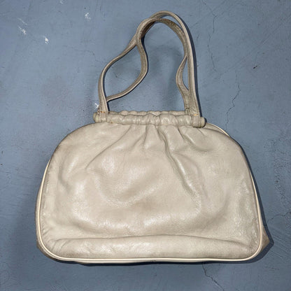 Vintage 1960s White Handbag Double Handle Clasp Closure by Best Co USA Made