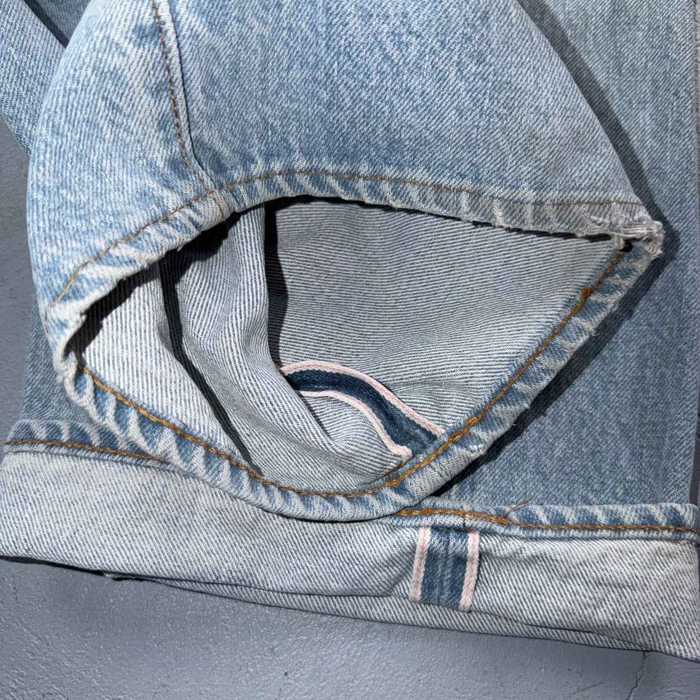 Levis 501 Vintage 80s Redline Selvedge USA XX Jeans Light Wash 38x40 Act 36x36