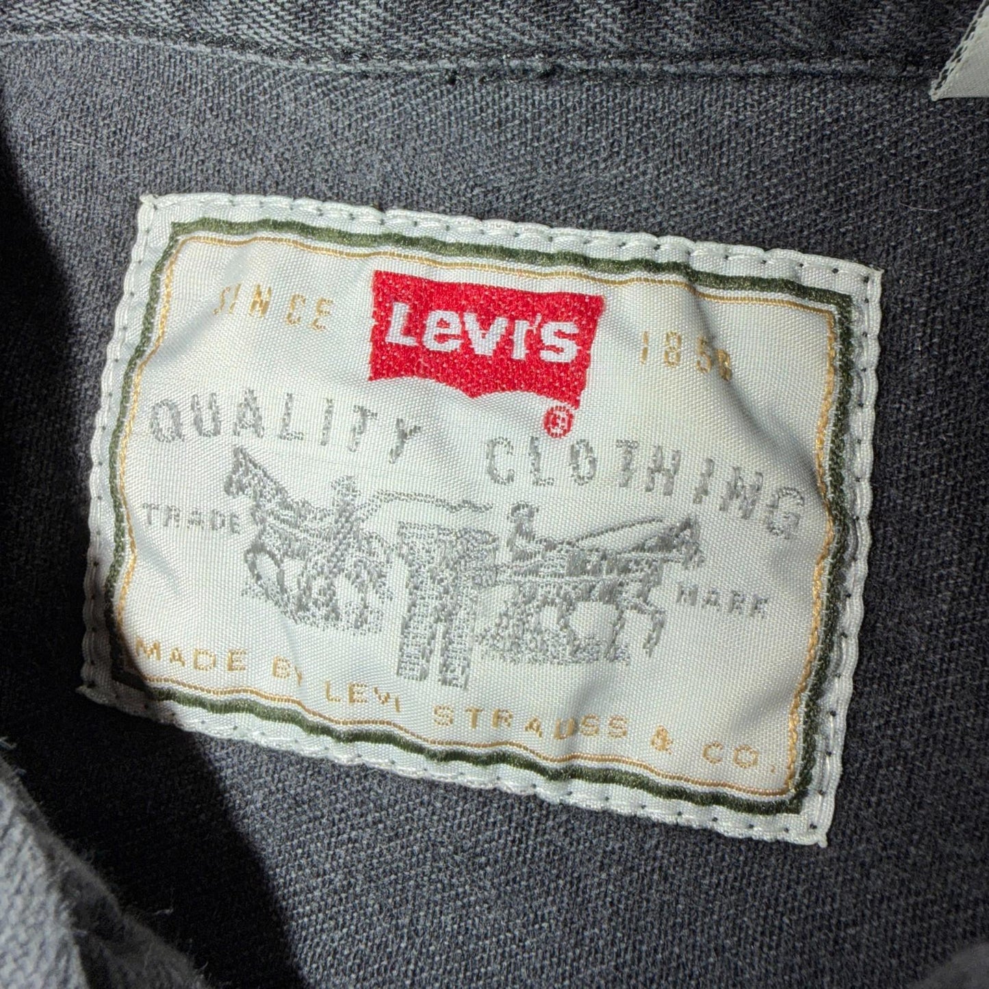 Levis Red Tab Black Denim Longsleeve Button Up Shirt Size M VTG Style Faded
