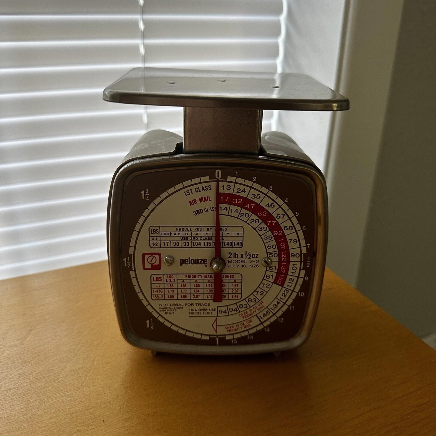 VTG Pelouze Postal Scale 2 Lb Model Y-2 1976 USPS Desk Office 1970s Rare MCM