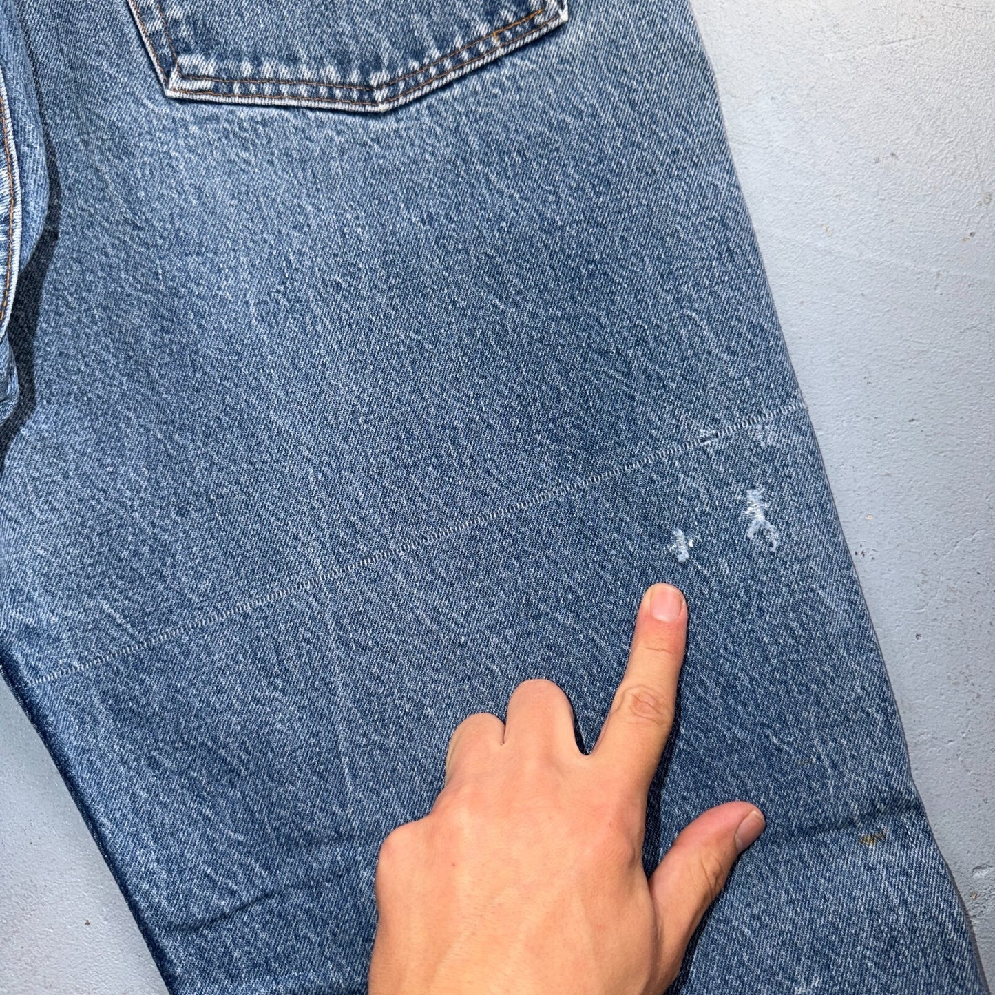 Levis 501 Vintage 80s USA XX Straight Leg Jeans Blue Light Wash 40x36 Act 36x31