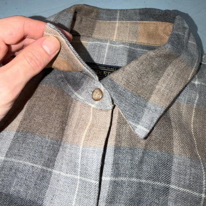 Pendleton Brown Gray Beige Plaid 100% Wool Hidden Button Shirt Women's XS USA