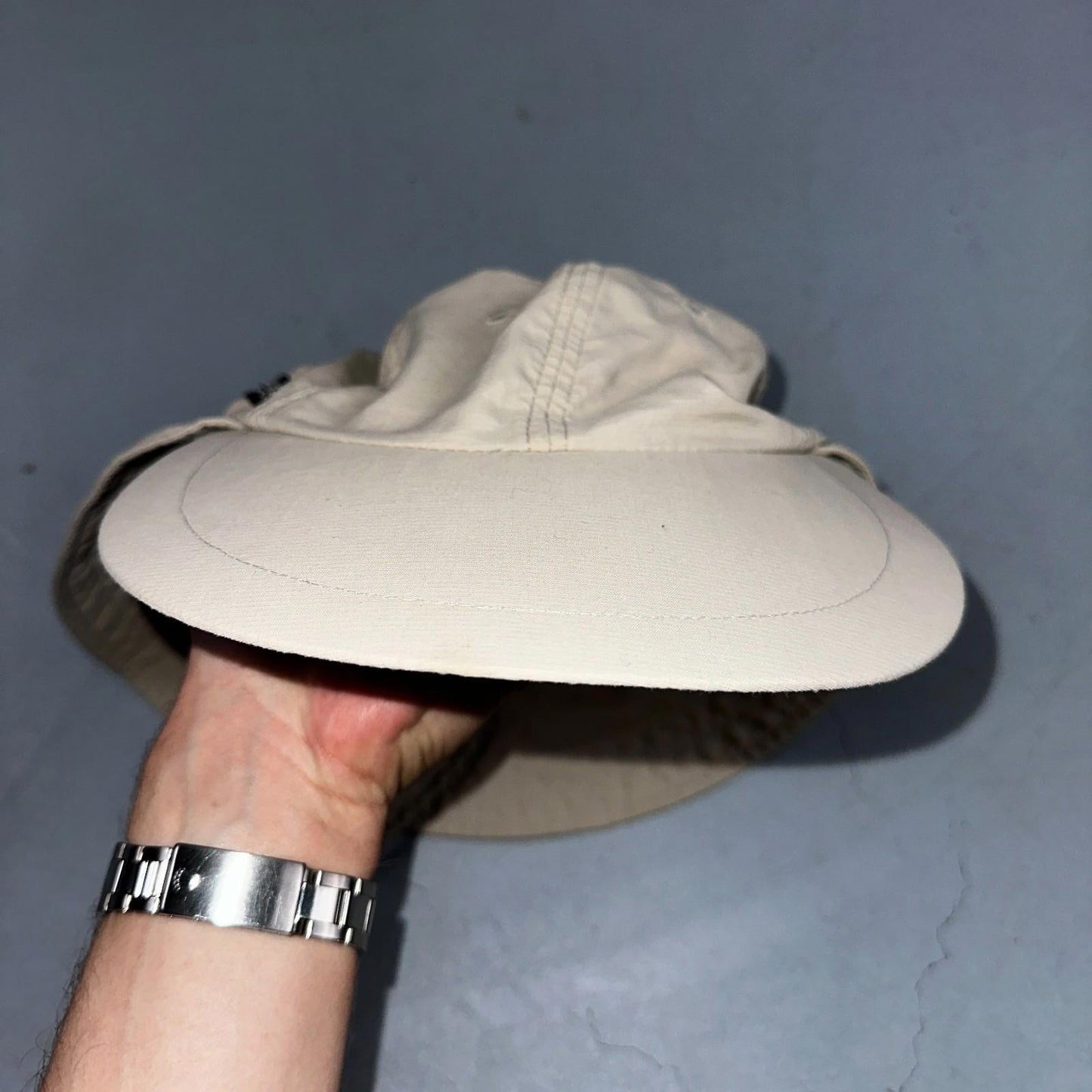 VTG Columbia Hat Cap Adult White Adjustable Wide Brim Neck Cover UPF 30