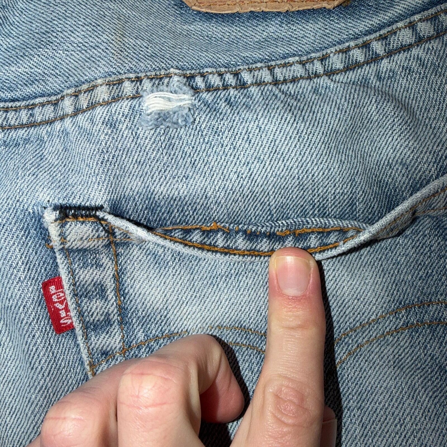 Levis 501 Vintage 80s Redline Selvedge USA XX Jeans Light Wash 31x36 Act 28x30