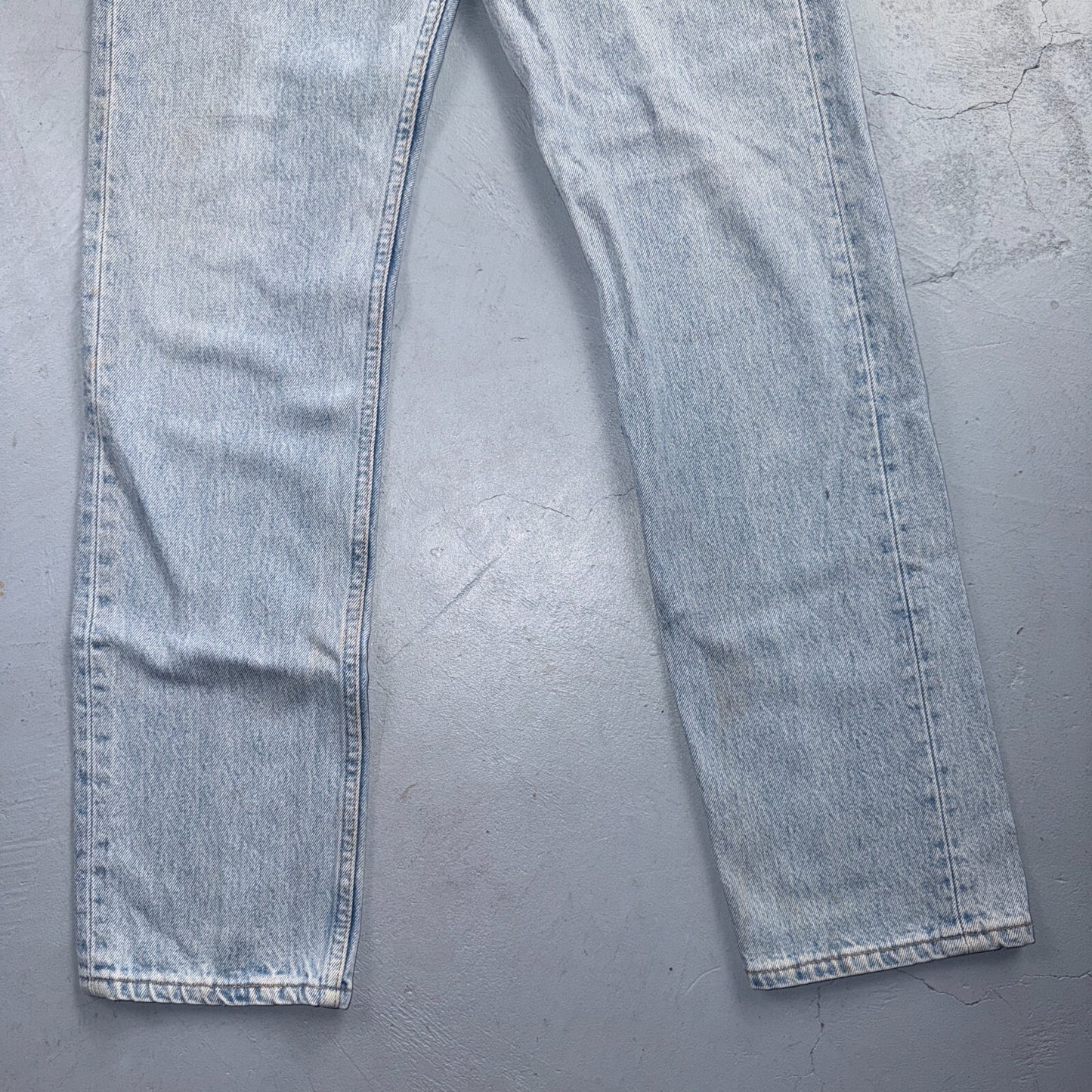 Levis 501 Vintage 90s USA XX Straight Leg Jeans Blue Light Wash 28x32 Act 26x31