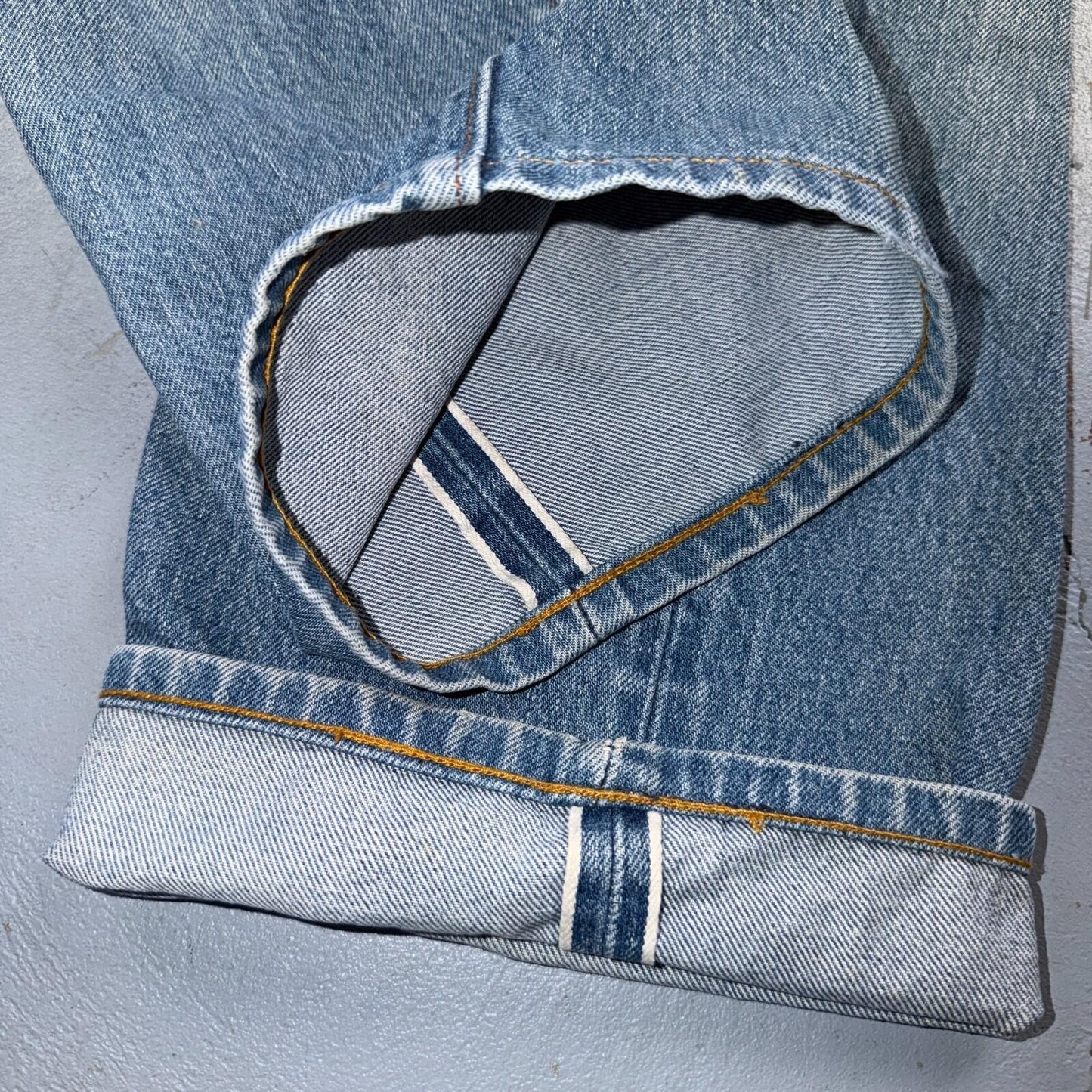 Levis 501 Vintage 80s Redline Selvedge USA XX Jeans Light Wash 35x32 Act 33x29