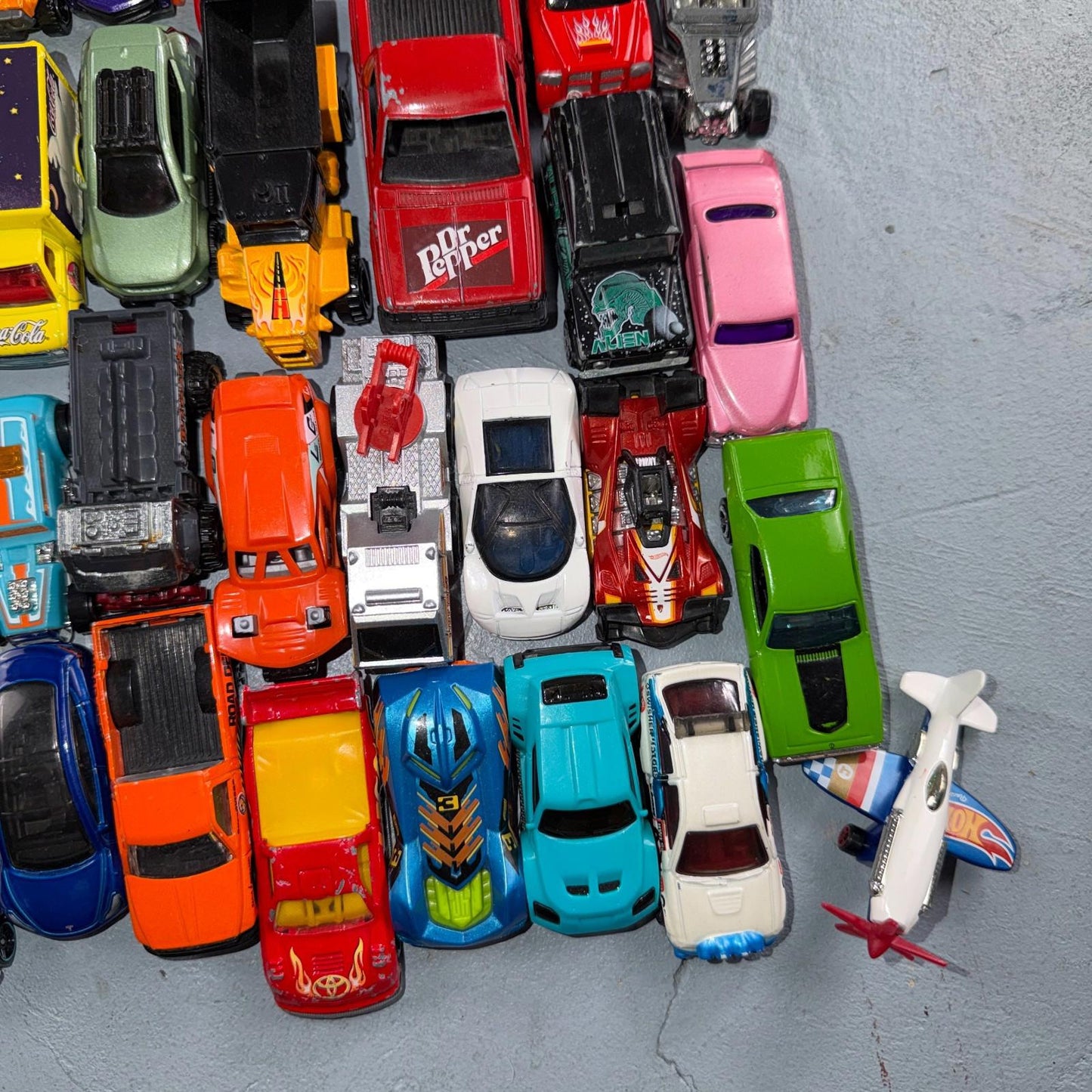 Hot Wheels Lot of 44 VTG See Photos Cadillac Lamborghini Sports Cars Collect