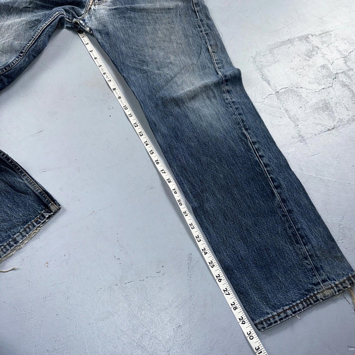 Levis 501 Vintage 90s UK XX Straight Leg Jeans 36x32 Blue Med Wash Act 33x30