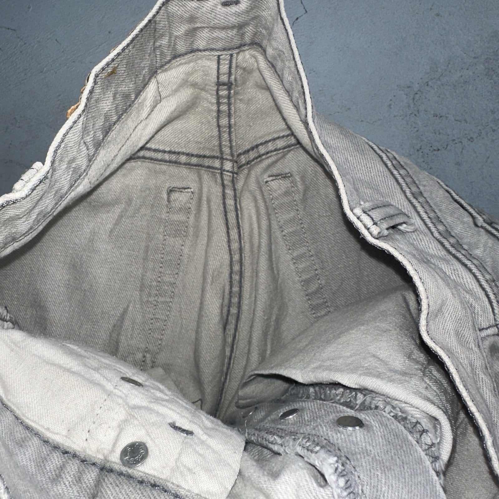 Levis 501 Vintage 80s USA XX Straight Leg Jeans Gray Light Wash 28x34 Act 27x32