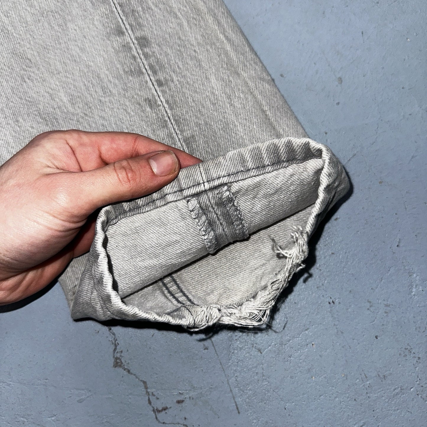 Levis 501 Vintage 80s USA XX Straight Leg Jeans Gray Light Wash 28x34 Act 27x32